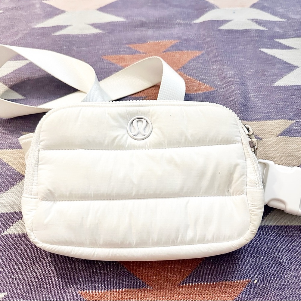lululemon athletica Wunder Puff white quilted crossbody bag